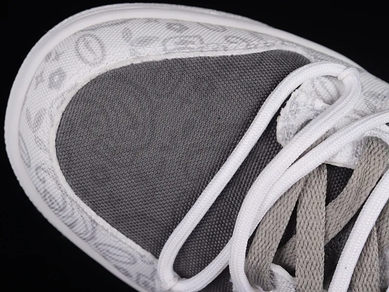All categories Nk SB Dunk series Nk SB Dunk Low low-top sneakers Nk Dunk Low ESS reverse cashew flower micro industry customized version of deconstructed strap casual sneakers DJ9955-100